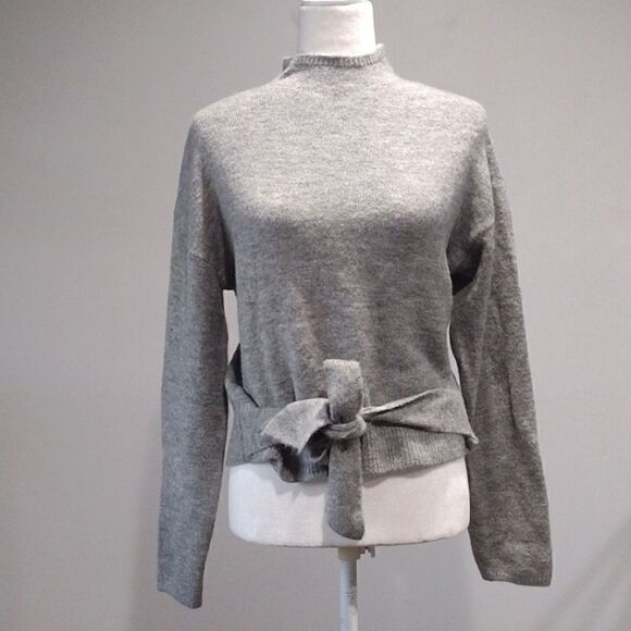 NWT WAYF Sweater  - Picture 4 of 9